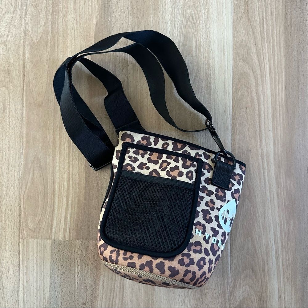 Hydrojug Sleeve Cheetah Print